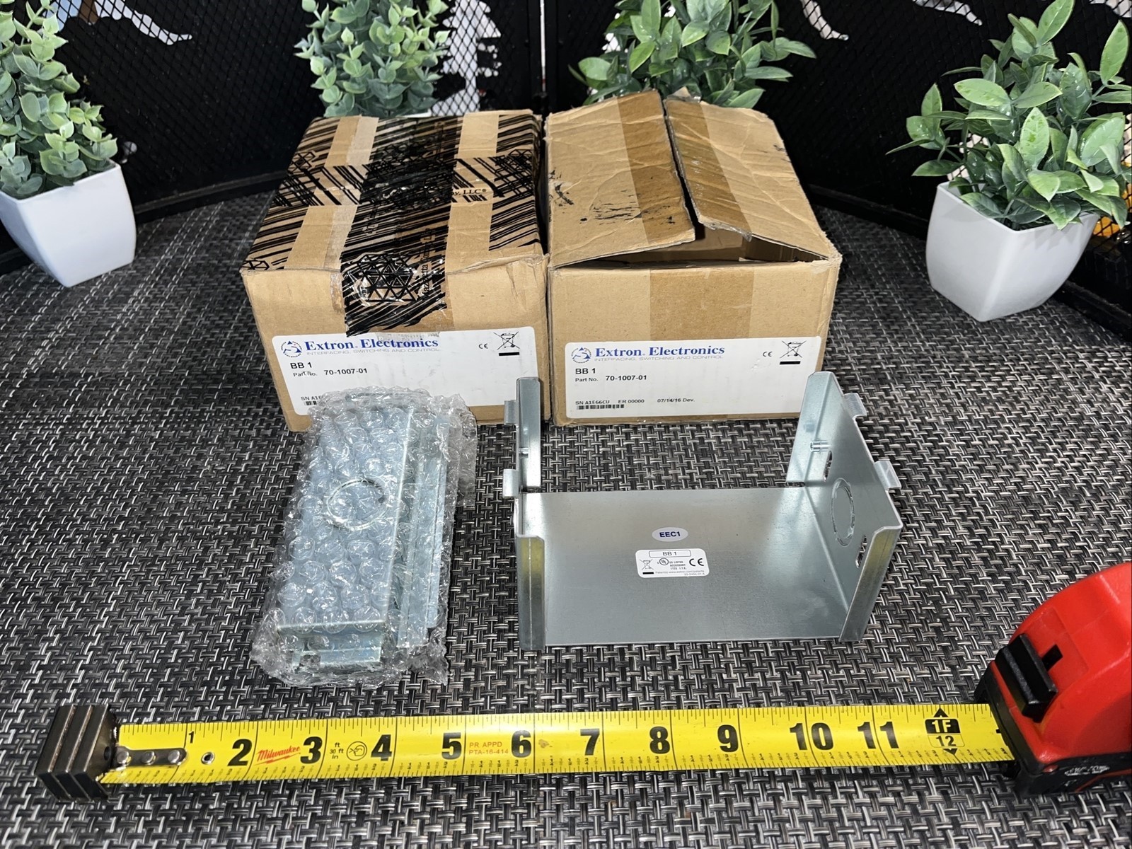 2 KITS- Extron BB 1 70-1007-01 Back Box TLP Pro 320M TLP Pro 520M TLC Pro 521M