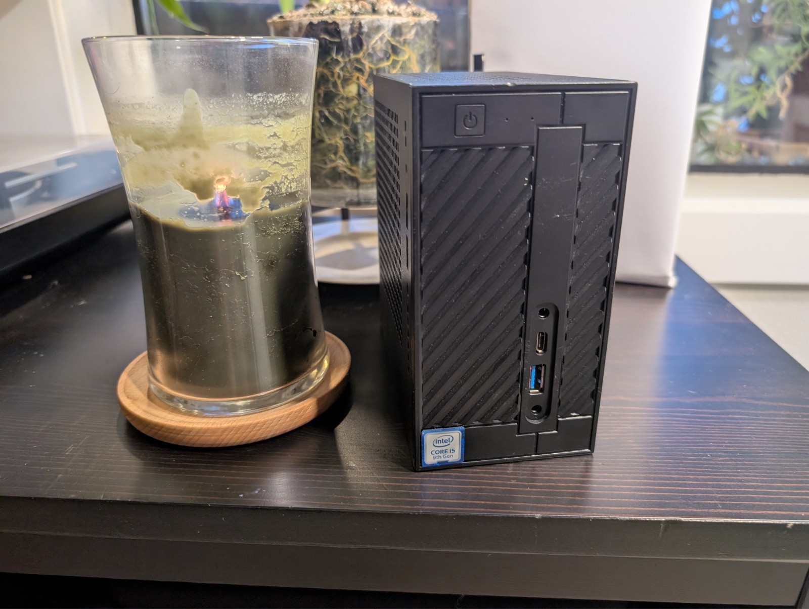 Mini NAS: ASRock DESKMINI 310W, i5-8500, 8gb, Dual 1Tb WD Red + 256gb ssd, Wifi