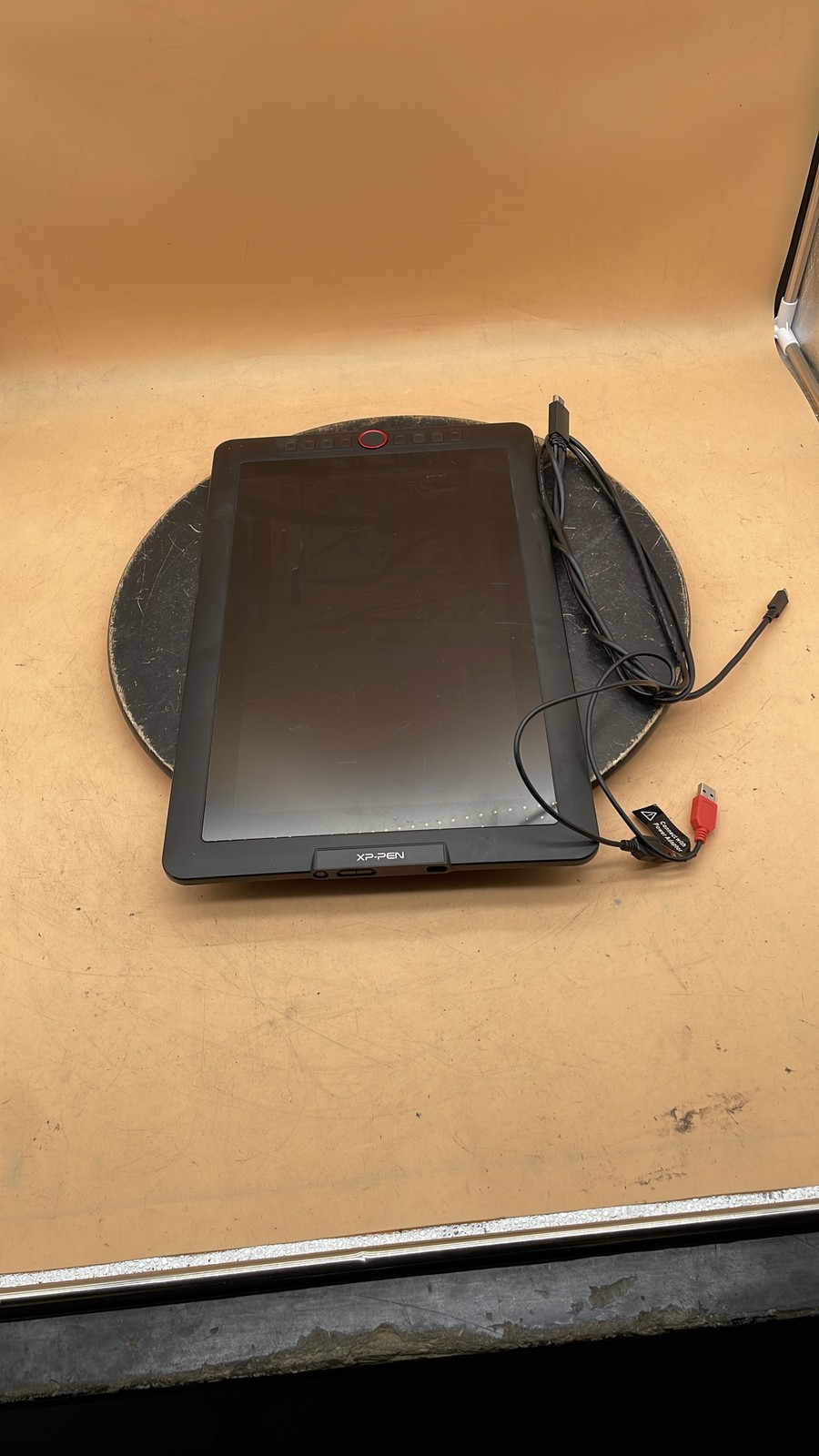 XP-Pen Artist 15.6 Pro 15.6-Inch Full HD Graphics Drawing Tablet Display Unit
