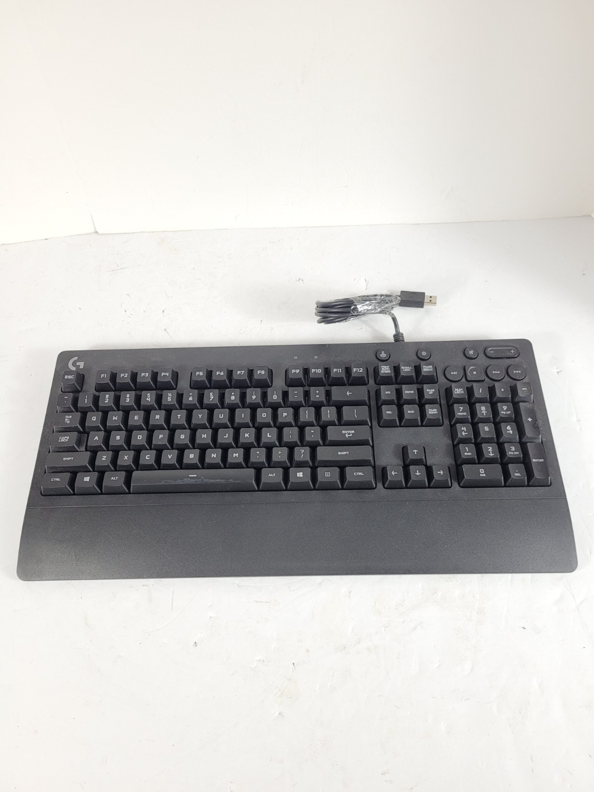 Logitech G213 RGB Gaming Keyboard Prodigy Wired Membrane Keys Spill Resistant