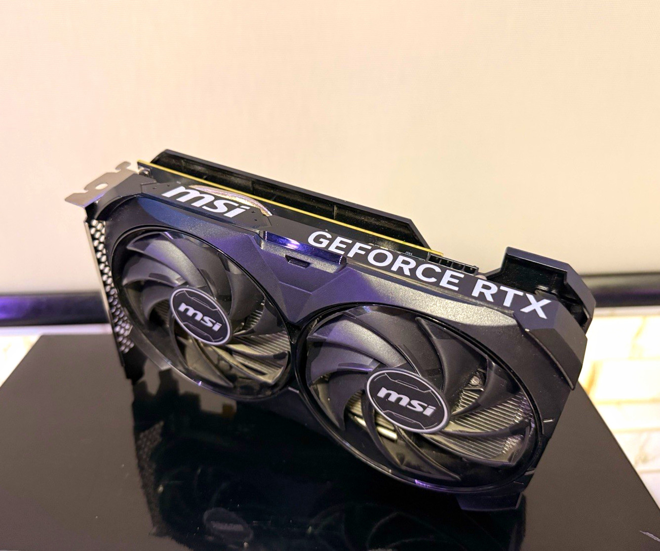 MSI NVIDIA GeForce RTX 4060 VENTUS 2X BLACK 8G