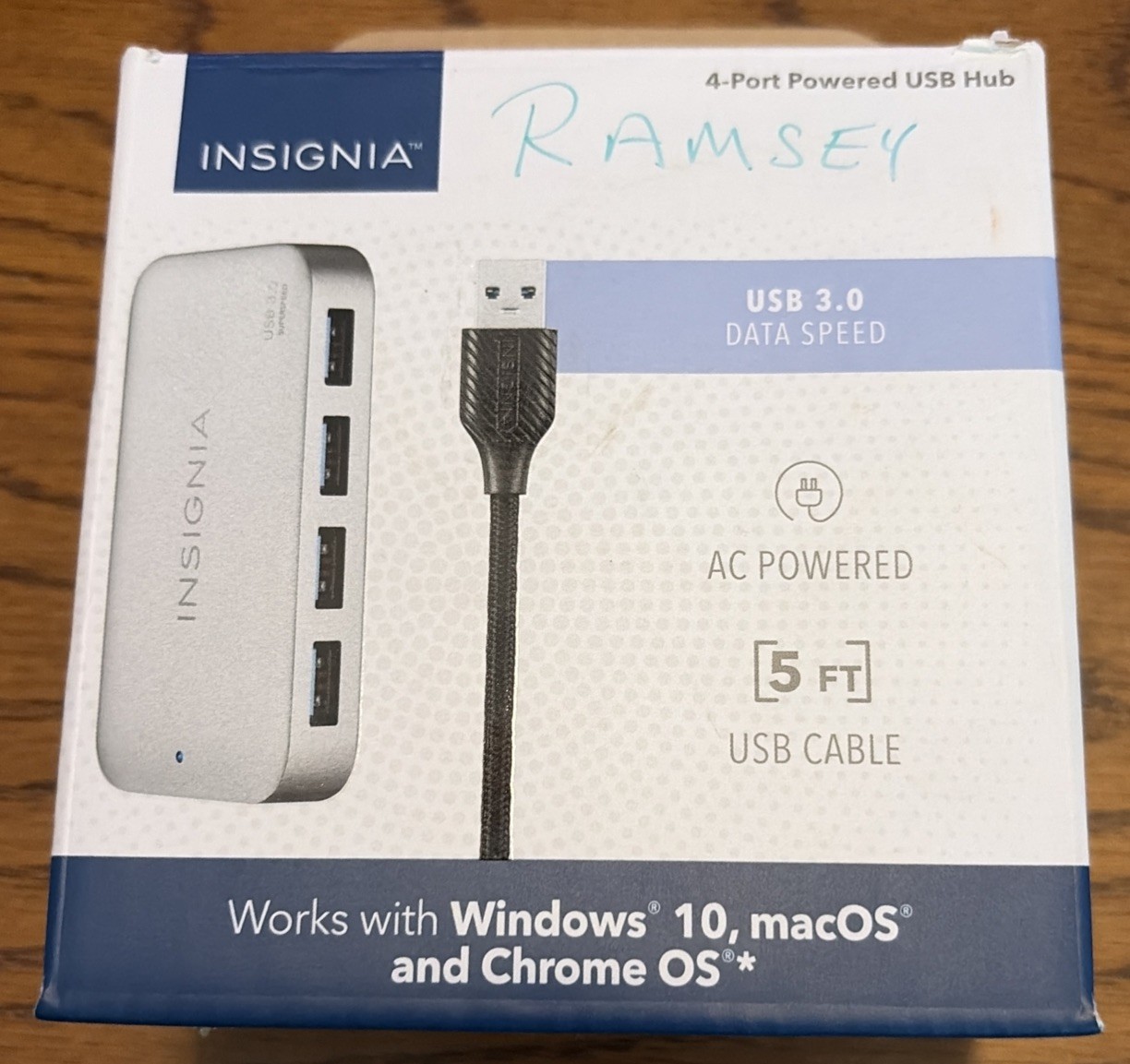 Insignia- 4-Port USB 3.0 Powered Hub - Metallic Gray