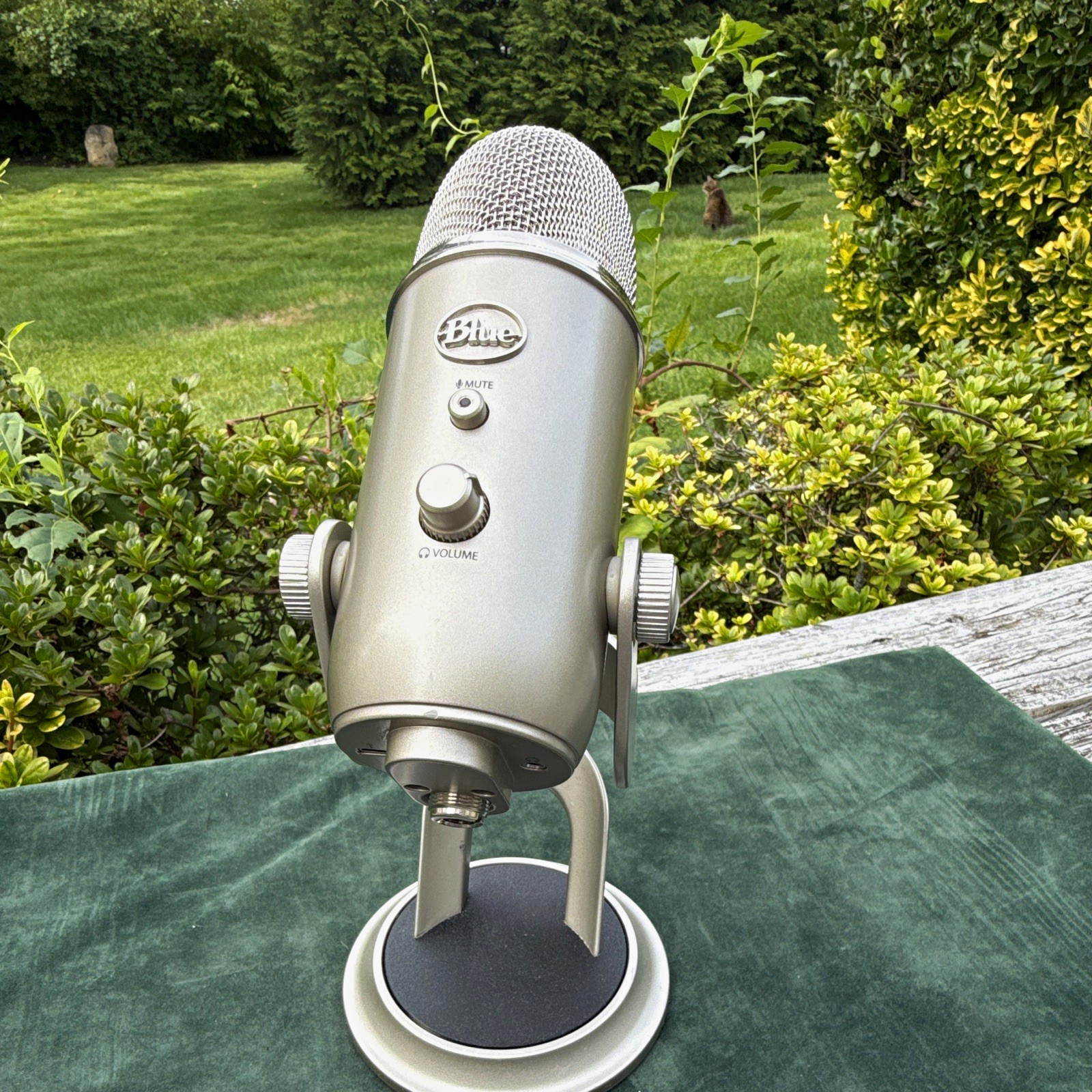 Blue Yeti USB Desktop Mic w/ Mute Button, Headphone Jack, Stand, Silver
