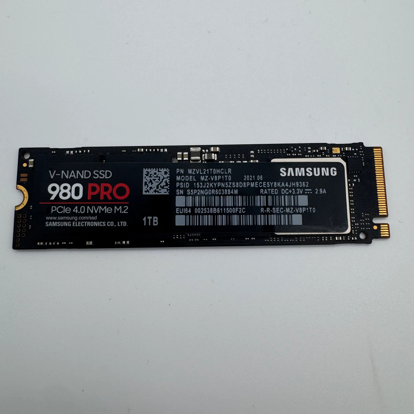 Samsung 980 Pro 1TB PCIe 4.0 NVMe M.2 SSD