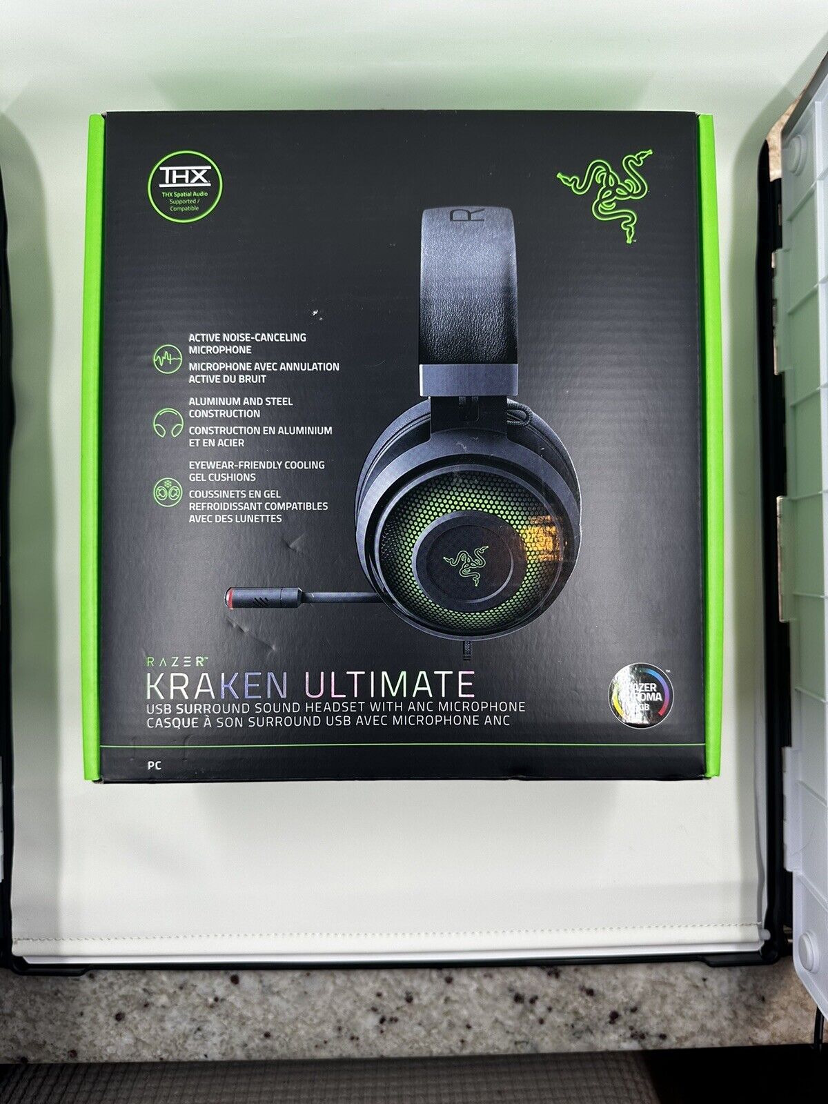 Razer Kraken Ultimate Headset with rgb and usb