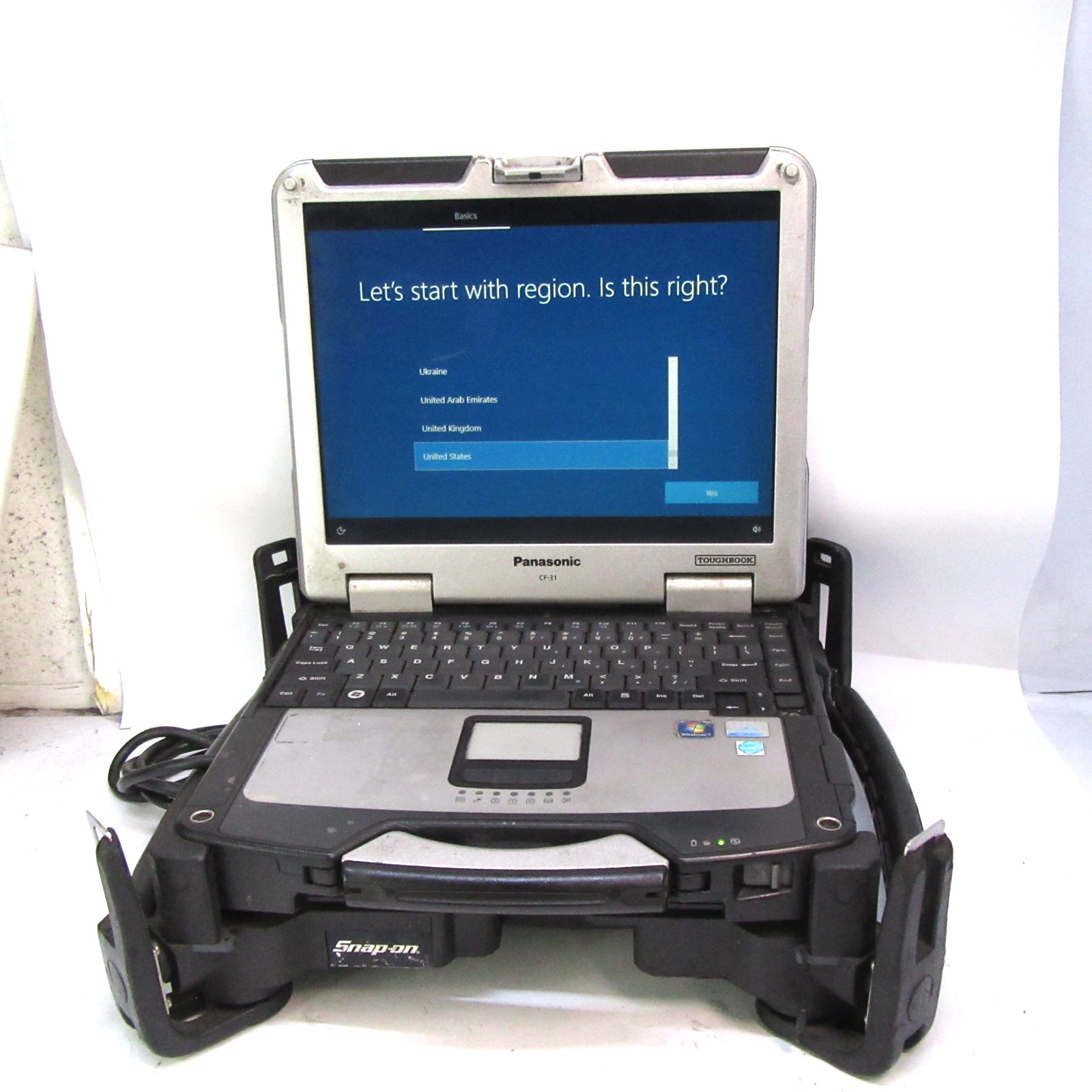 Panasonic Toughbook CF-31 TIS Techstream Snap-On Cradle 13.1" Laptop T12-D5