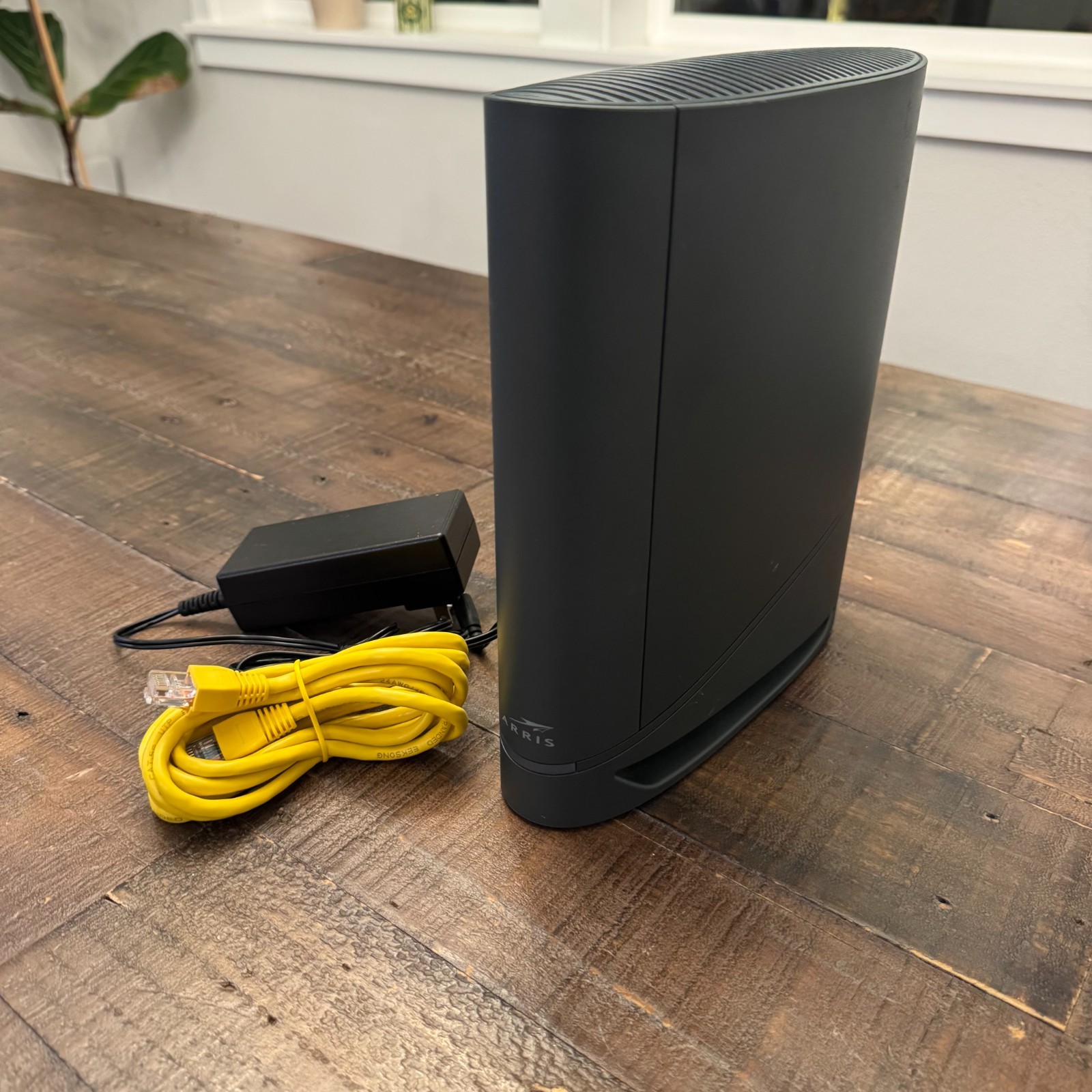ARRIS Surfboard G34 DOCSIS 3.1 Gigabit Cable Modem & AX3000 Wi-Fi 6 Router