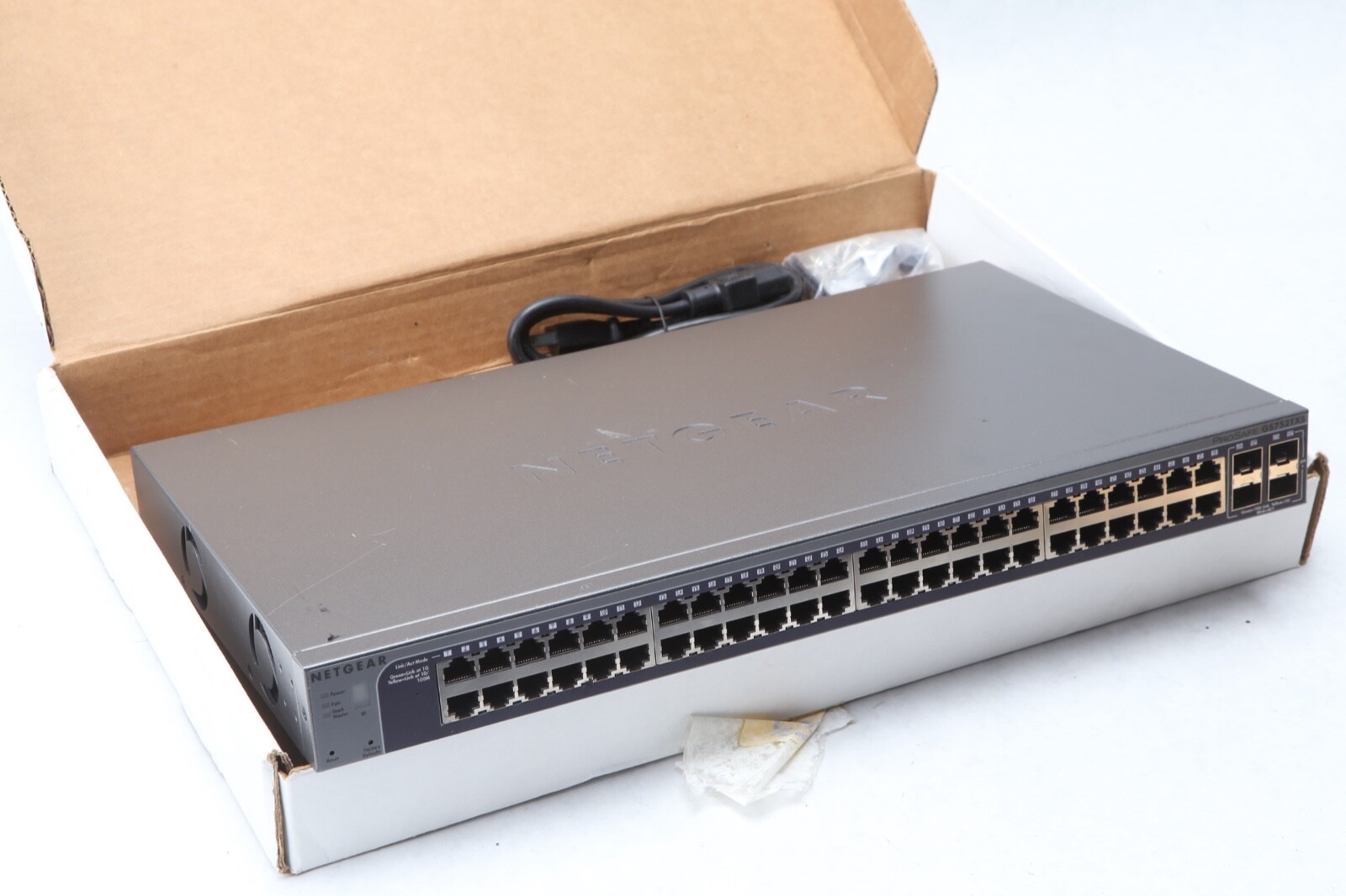 NetGear GS752TXS 52Port Gigabit Ethernet Stackable Smart Switch 4SFP+ 10G Z