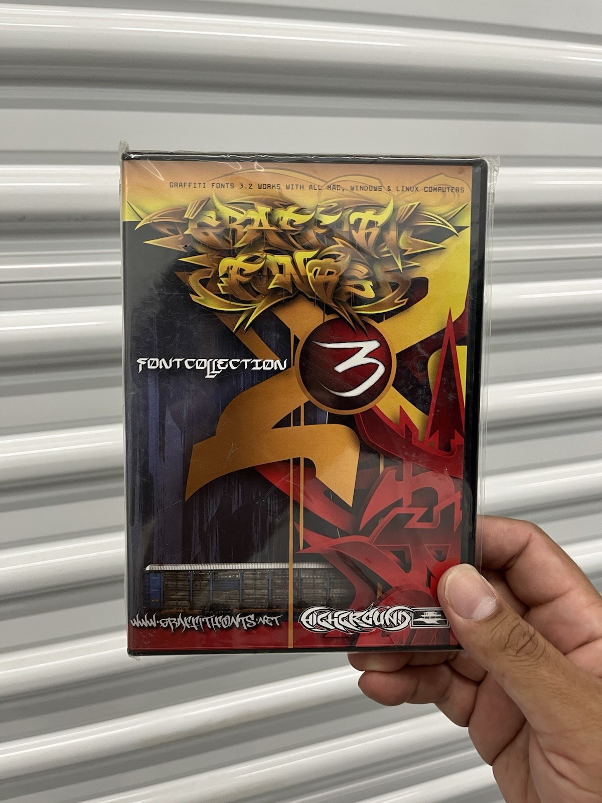 Graffiti Fonts 3.2 Collection CD ROM Royalty Free Commercial License Highground