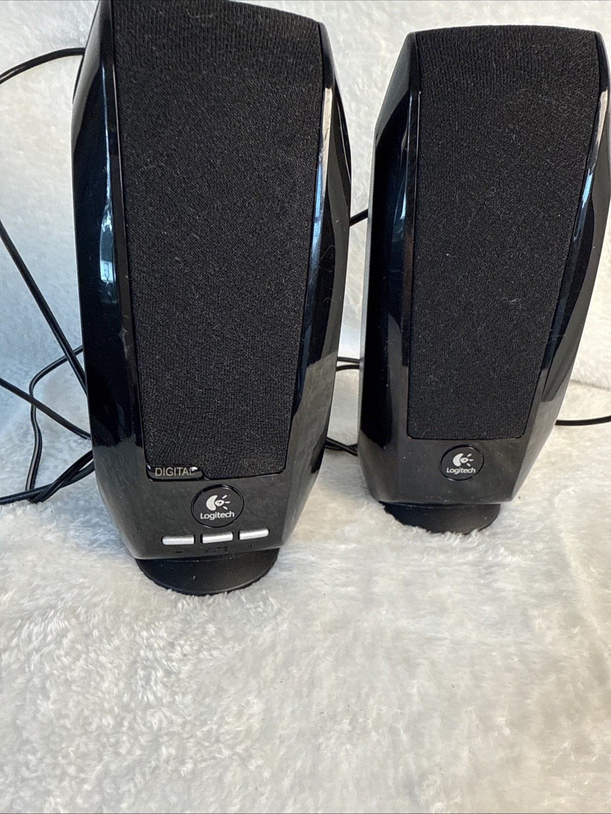 Logitech S150 USB Speakers with Digital Sound