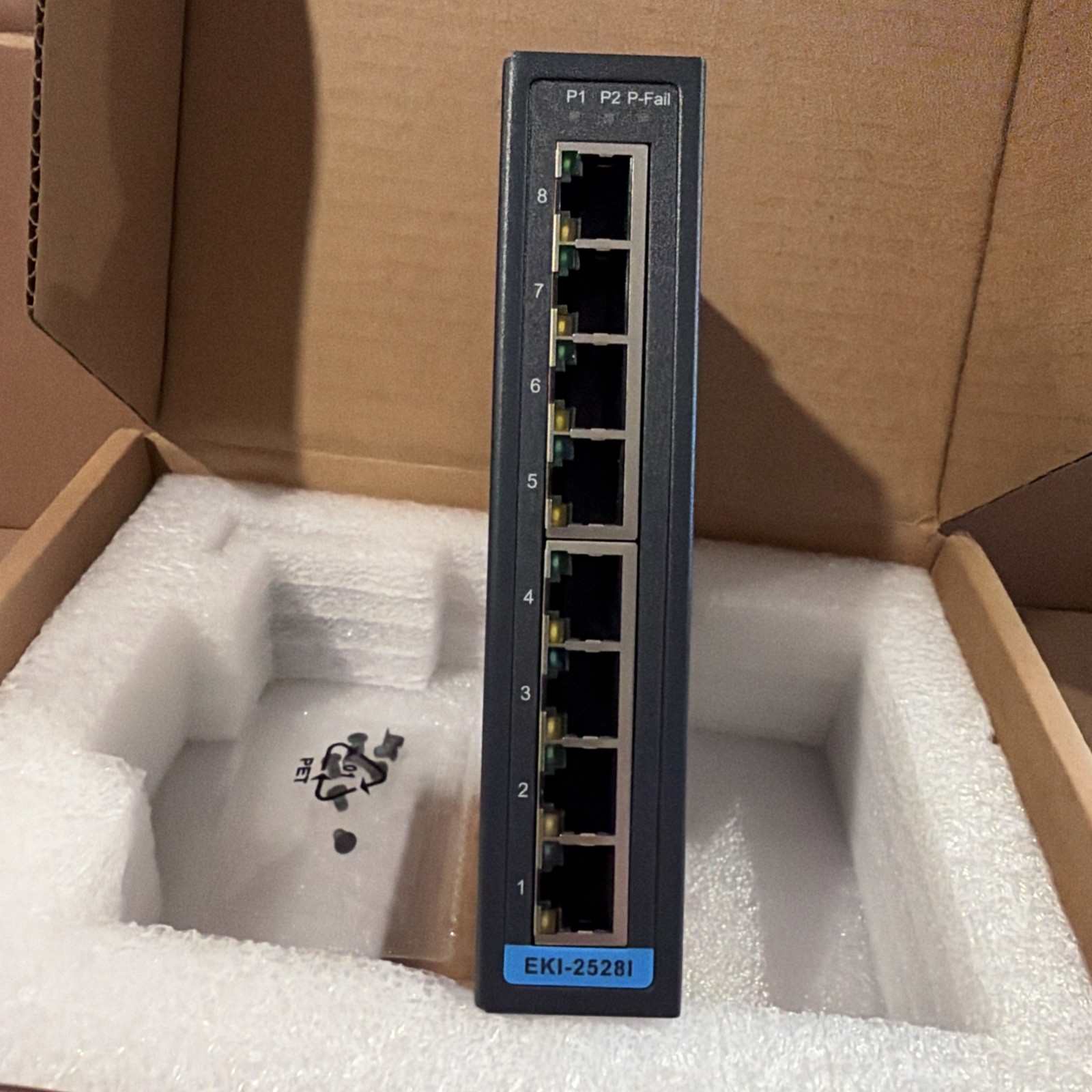 ADVANTECH EKI-2528 8 PORT 8FE UNMANAGED INDUSTRIAL ETHERNET SWITCH 12-48V W/PANE