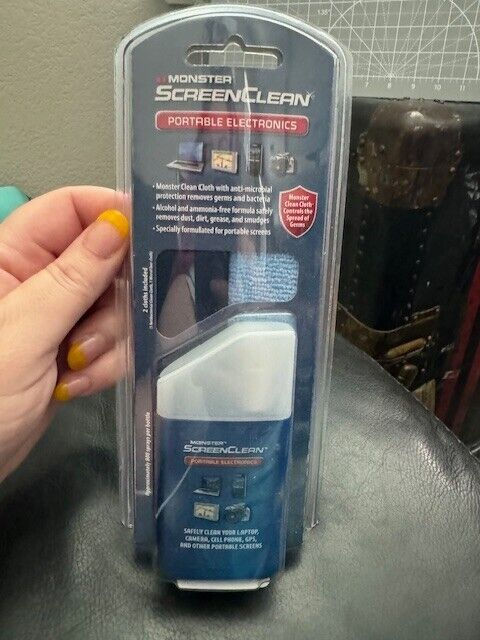 Monster ScreenClean For Portable Electronics With 2 Clean Cloths New