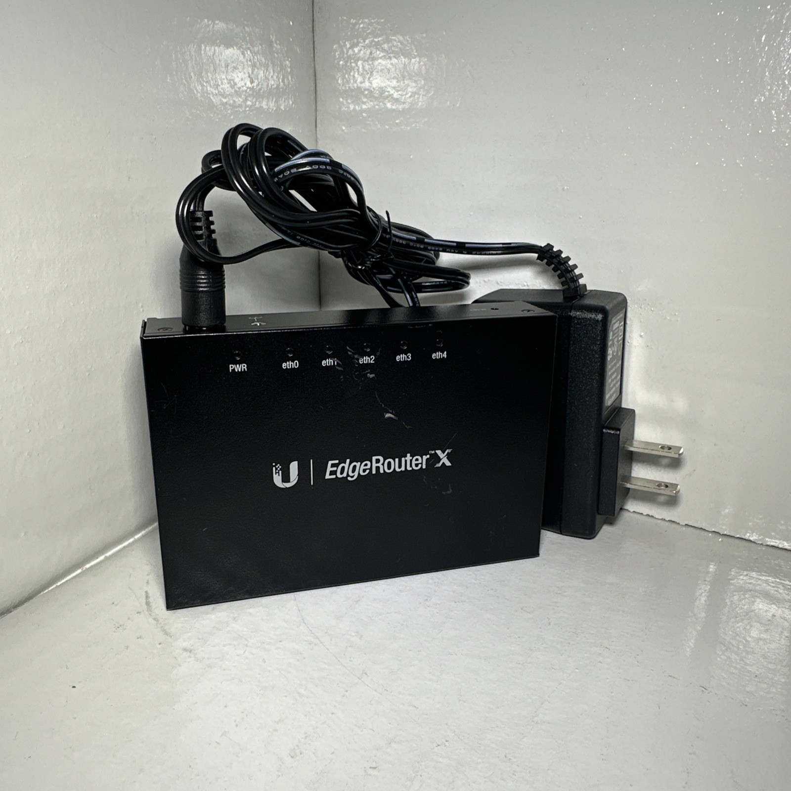 Ubiquiti ER-X EdgeRouter X 5-Port Gigabit Wired Router