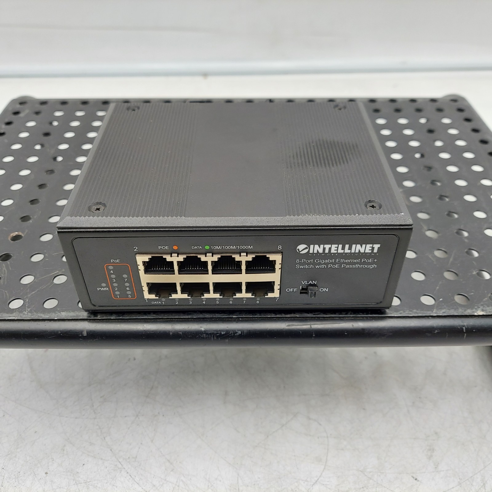 Intellinet 561624 - Switch 8-Port