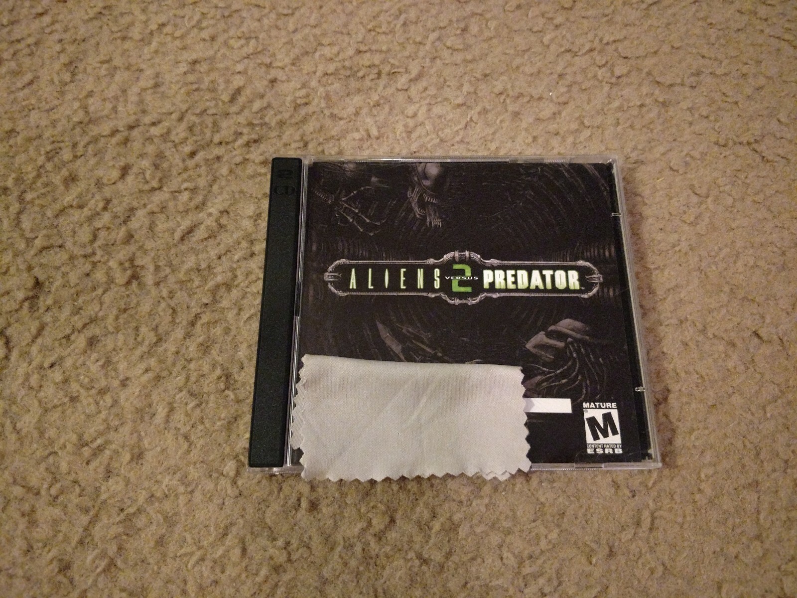 Aliens Versus Predator 2 (PC, 2001) game with key