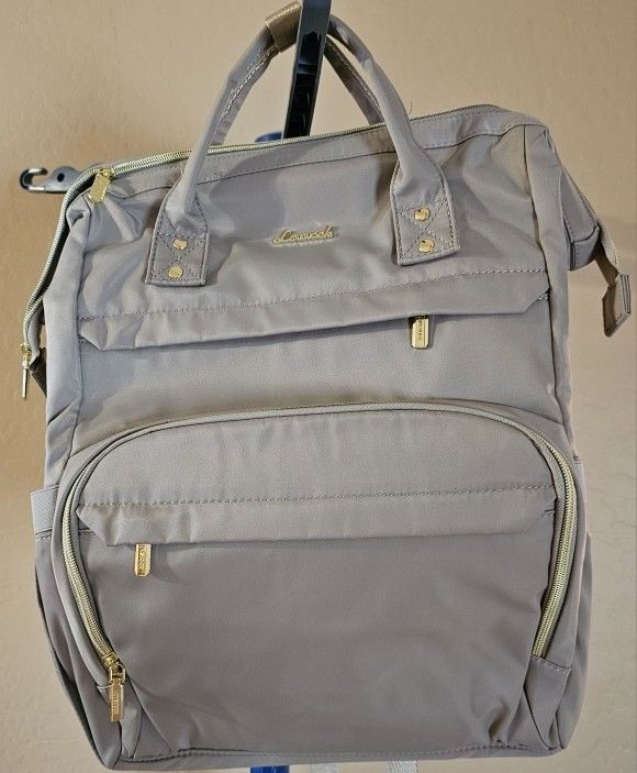 LOVEVOOK 17.3 Inch Laptop Backpack with Charger port