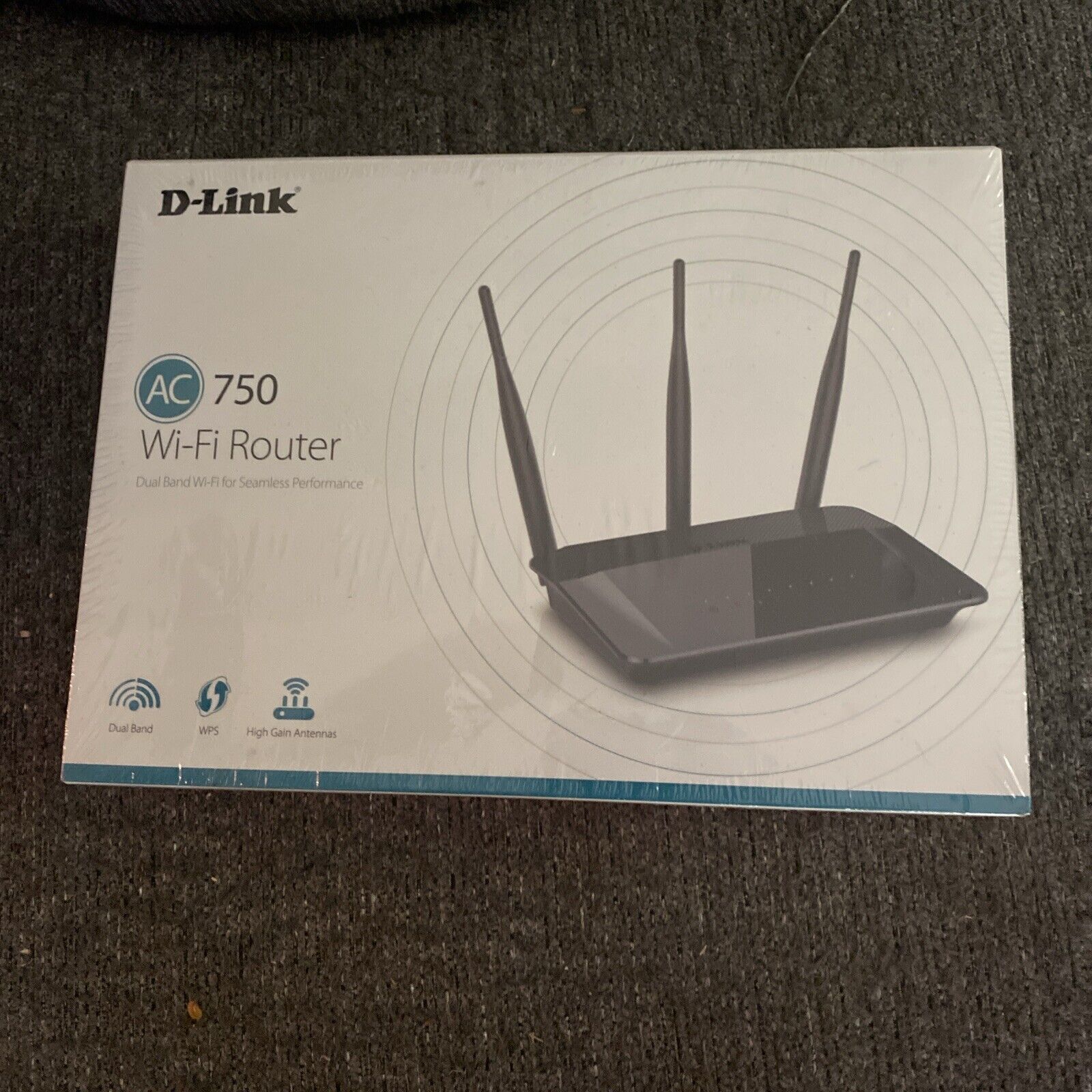 D-Link DIR-813 AC750 Wi-Fi Router NEW