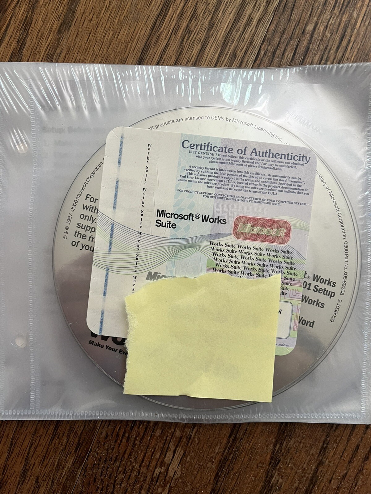 NIP Sealed NEW Microsoft Works Suite 2001  w/ Product Key HP Encarta