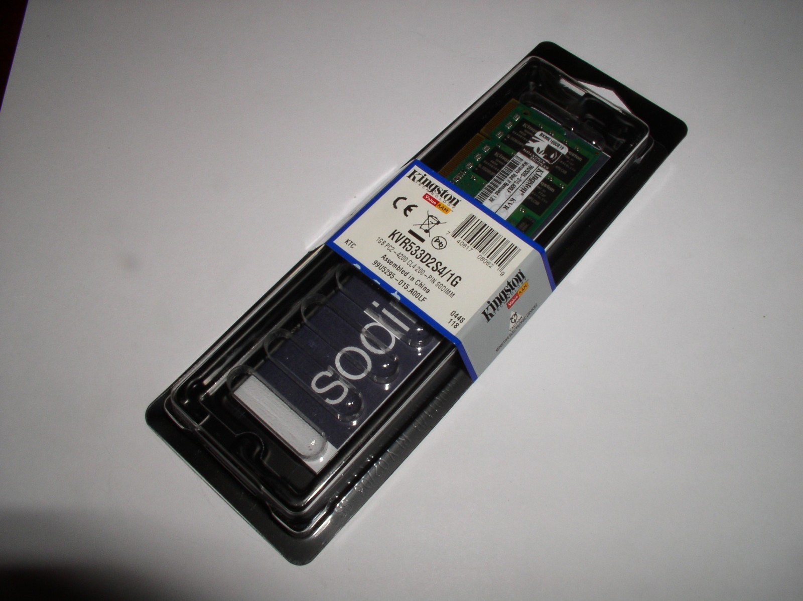 Kingston ValueRAM 1 GB PC2 - 4200 CL4 200 SO-DIMM Memory (KVR533D2S4/1G)