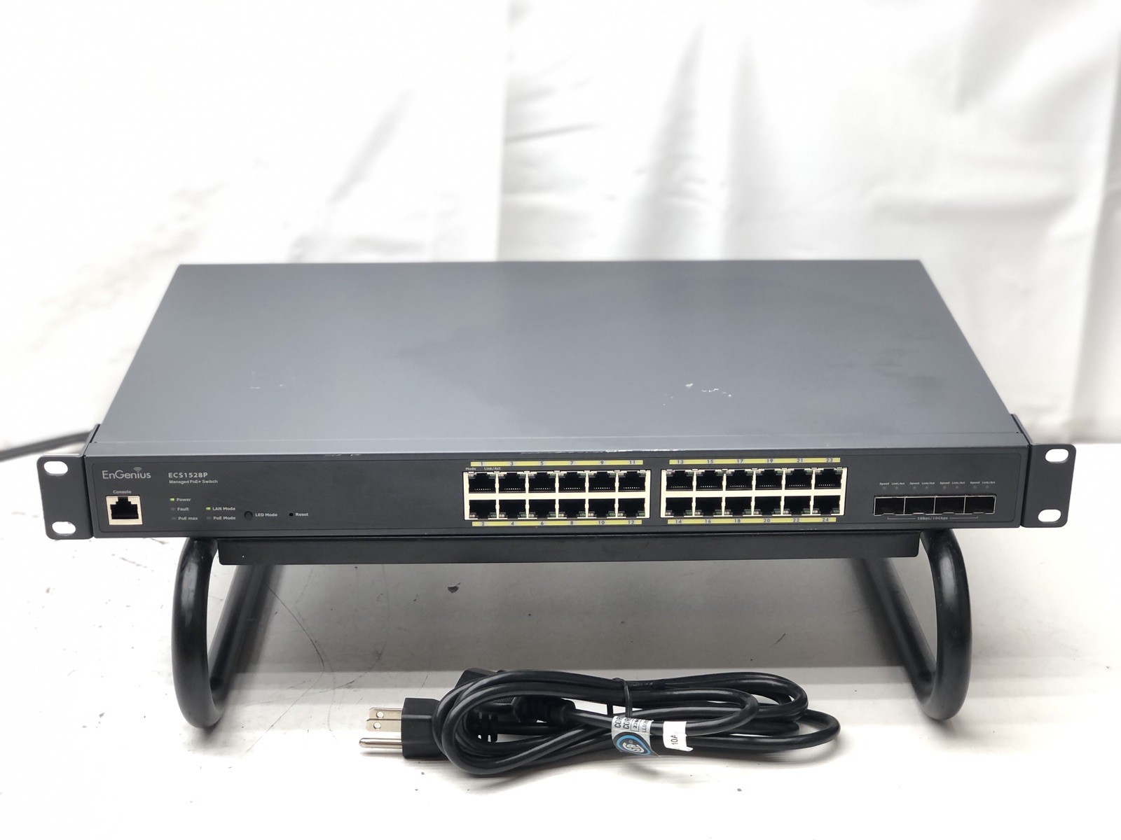 Engenius ECS1528P Switch 24-Port Gigabit L2+ Managed PoE+