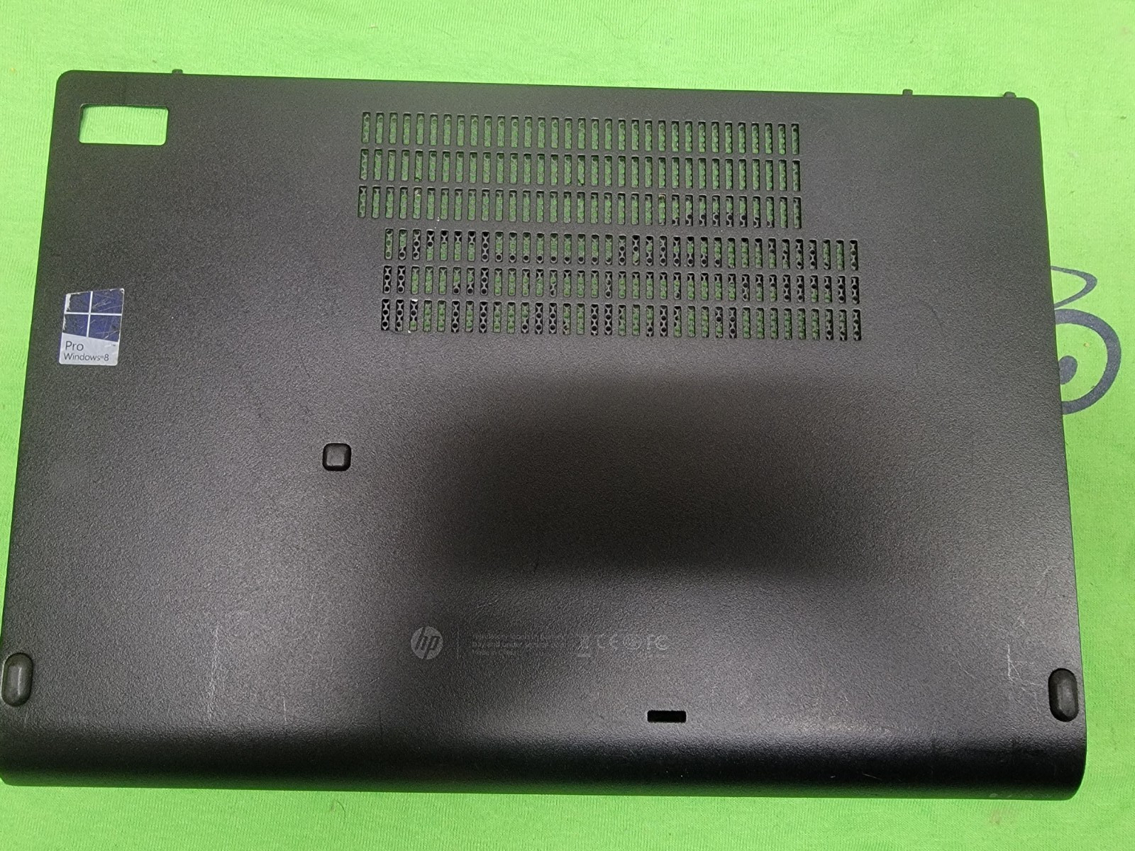 Genuine HP EliteBook 840 G2 - Base Chassis w/ Cover Door / 730960-001