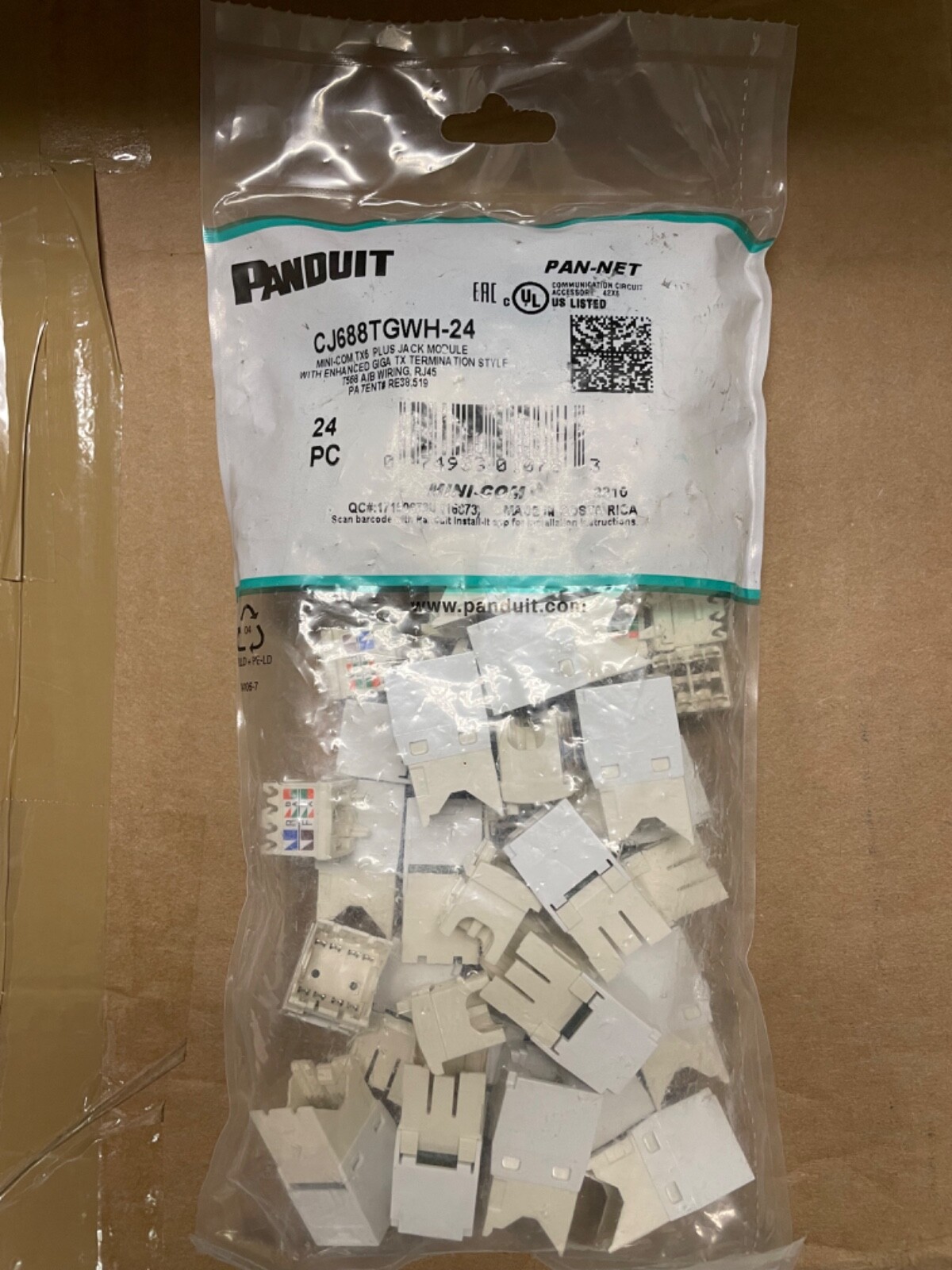 PANDUIT Mini-Com TX6 Plus Modular Insert 24-Pack White CJ688TGWH24