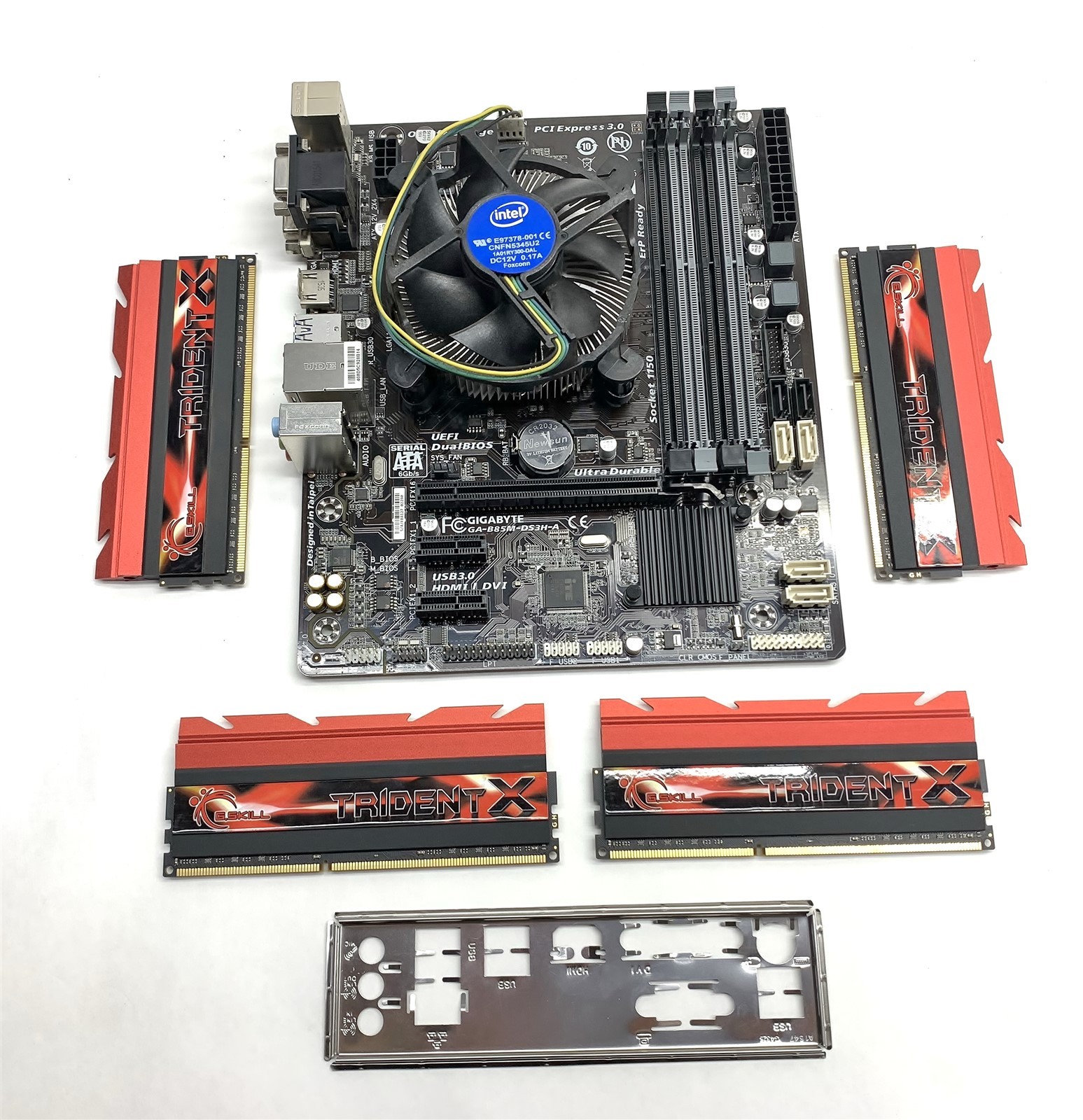 GIGABYTE GA-B85M-DS3H-A Motherboard & CPU Combo LGA1150 i7-4790K 4GHz 32GB I/O