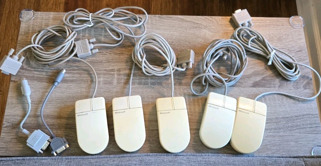 Microsoft Vintage Retro Serial PS2 Compatible Mouse C3K5K5COMB (LOT OF 5)