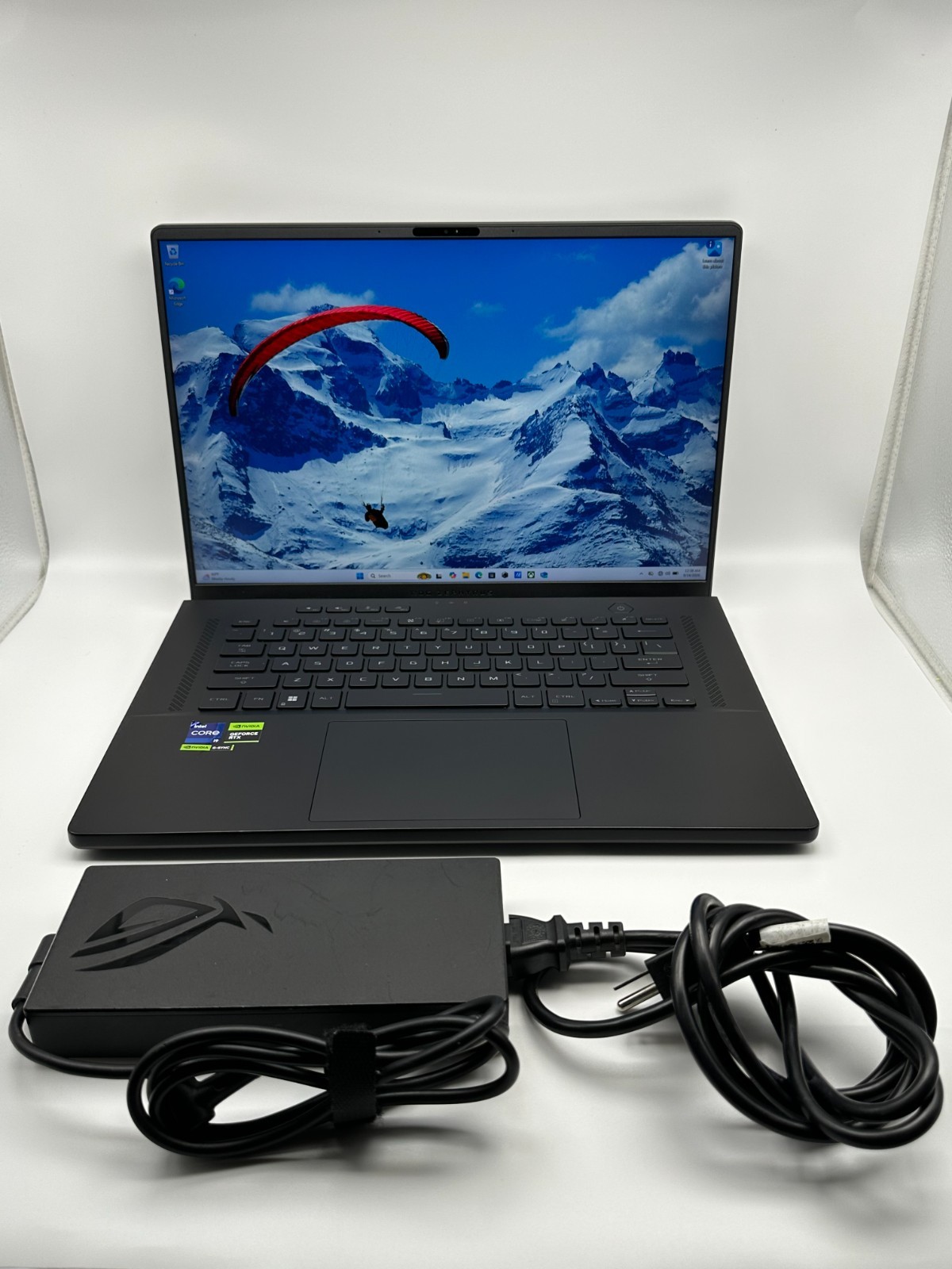 Asus ROG Zephyrus M16 GU604 240Hz QHD+ 2.6GHz i9-13900H 16GB 1TB SSD RTX 4070