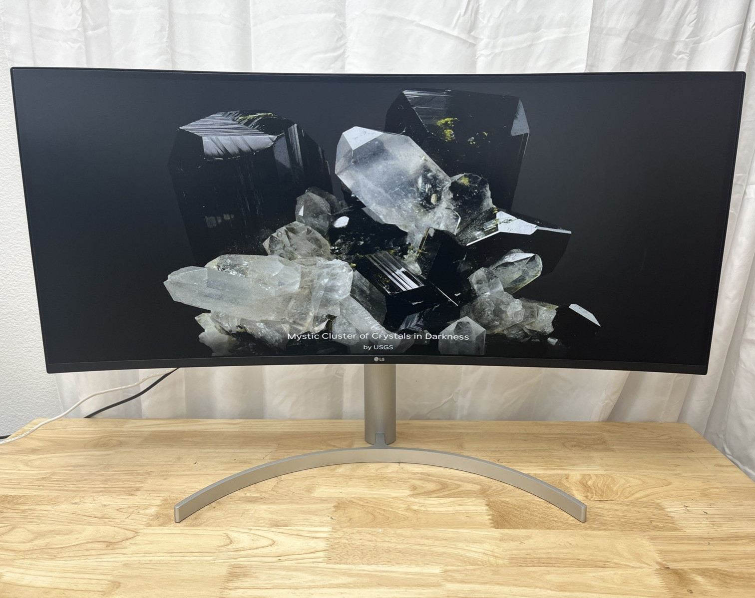 LG UltraWide 38WN95C-W 38" QHD+ IPS LED Curved Monitor - White