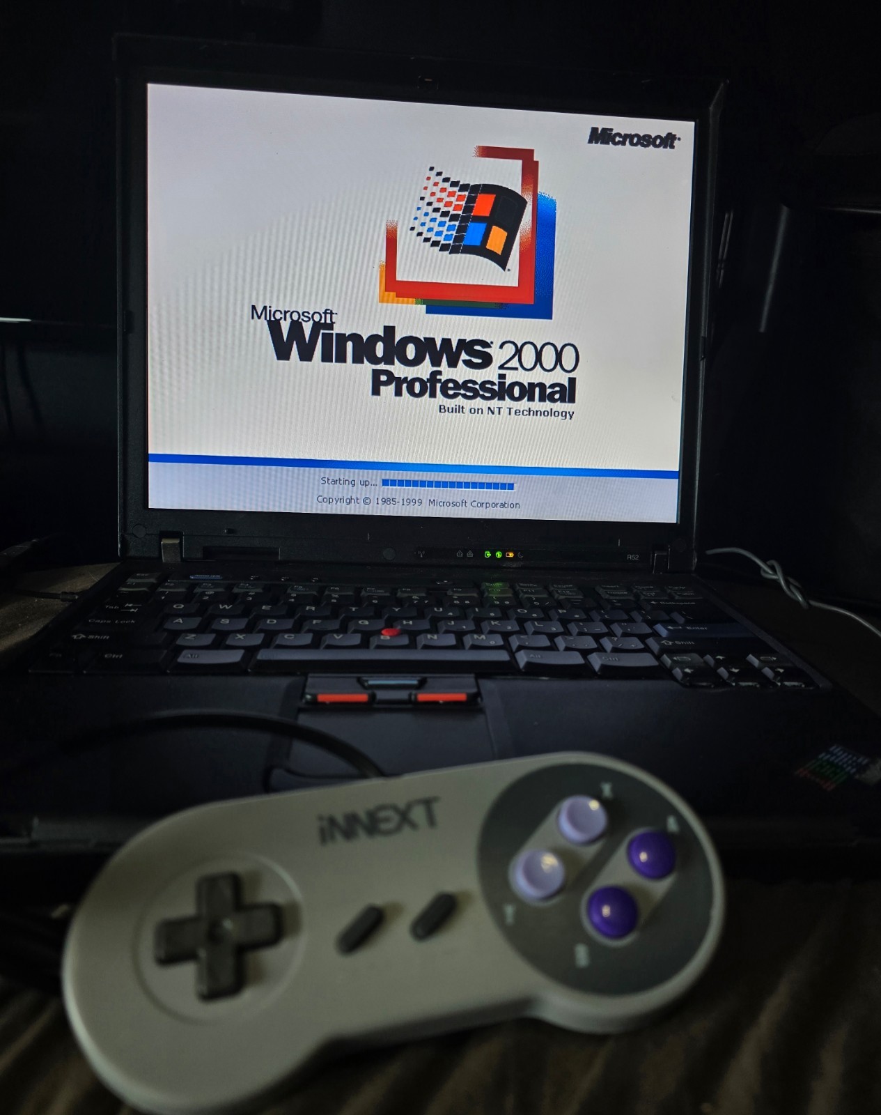 IBM ThinkPad R52 15 Inch LCD\w Game controller 512RAM  40GHDD/Windows 2000