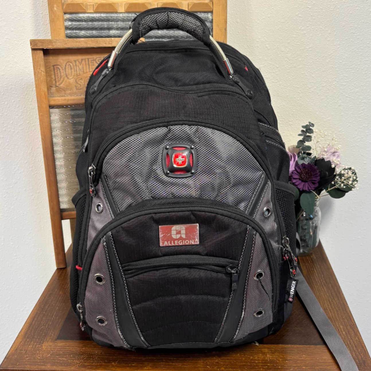 SwissGear Wenger Synergy Pro 16" Laptop Backpack Black Gray Shock Absorbing