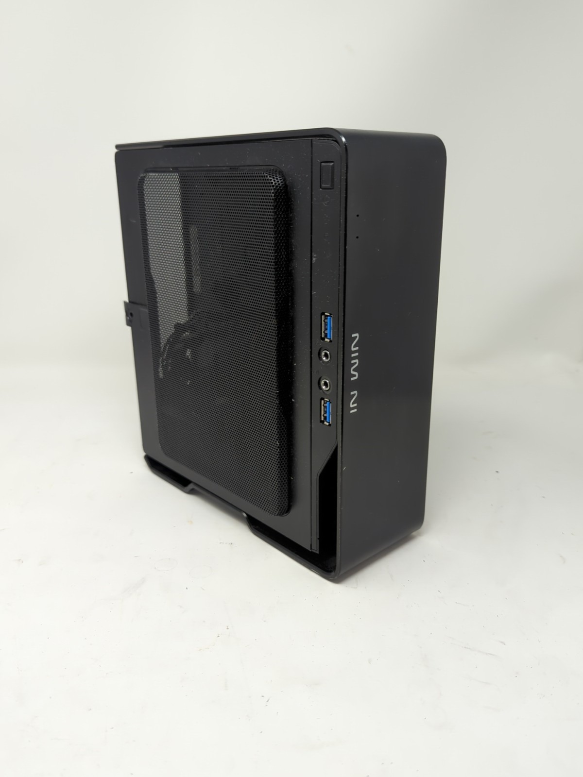 InWin Chopin MAX-Mini-ITX Case-Includes 150W 80+ Gold Power 