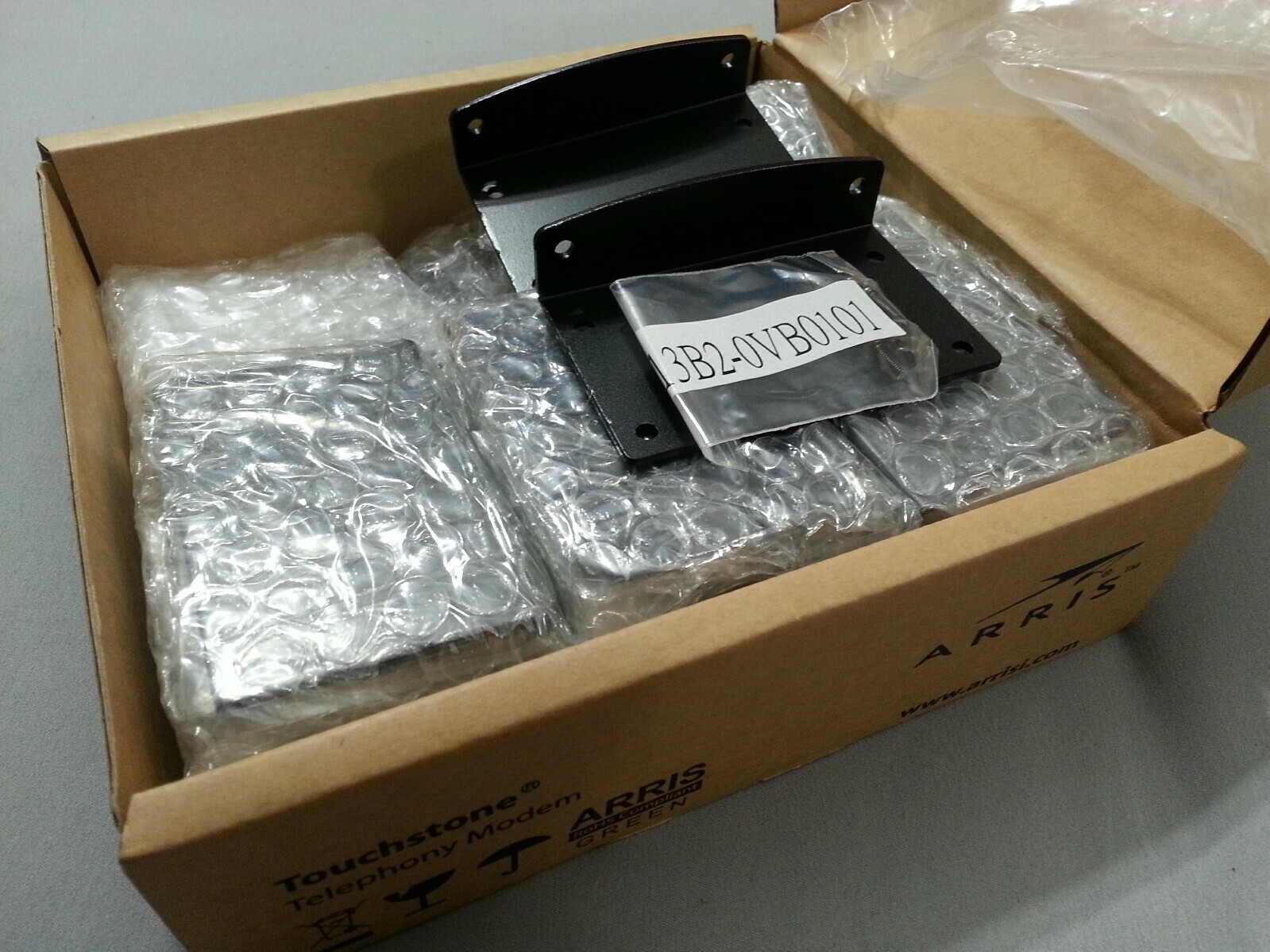 20pcs/10sets Arris touchstone tm608 rack mount brackets --SkyBay s061 mm yy