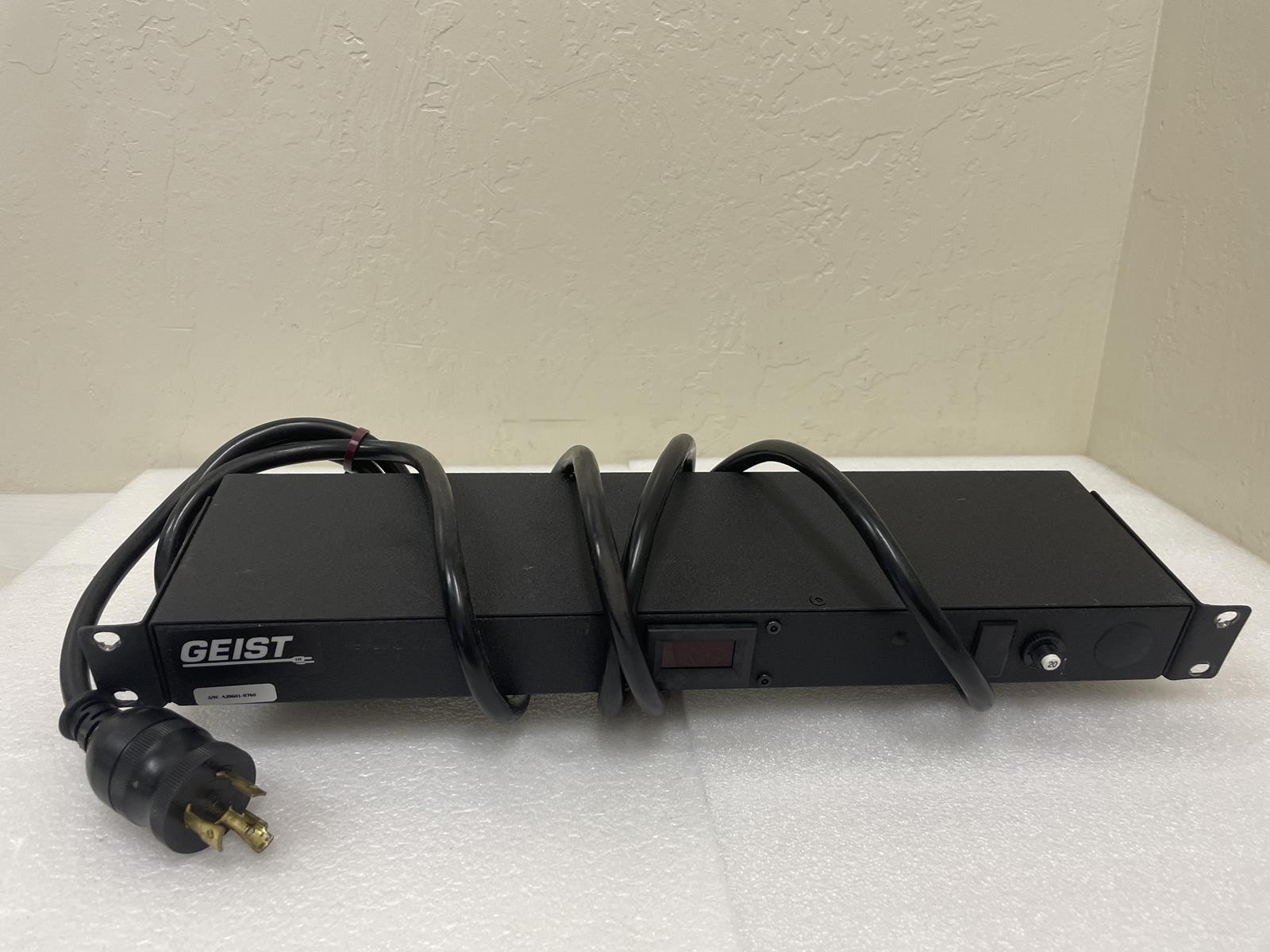 GEIST BRCN100-1025TL METERED POWER STRIP
