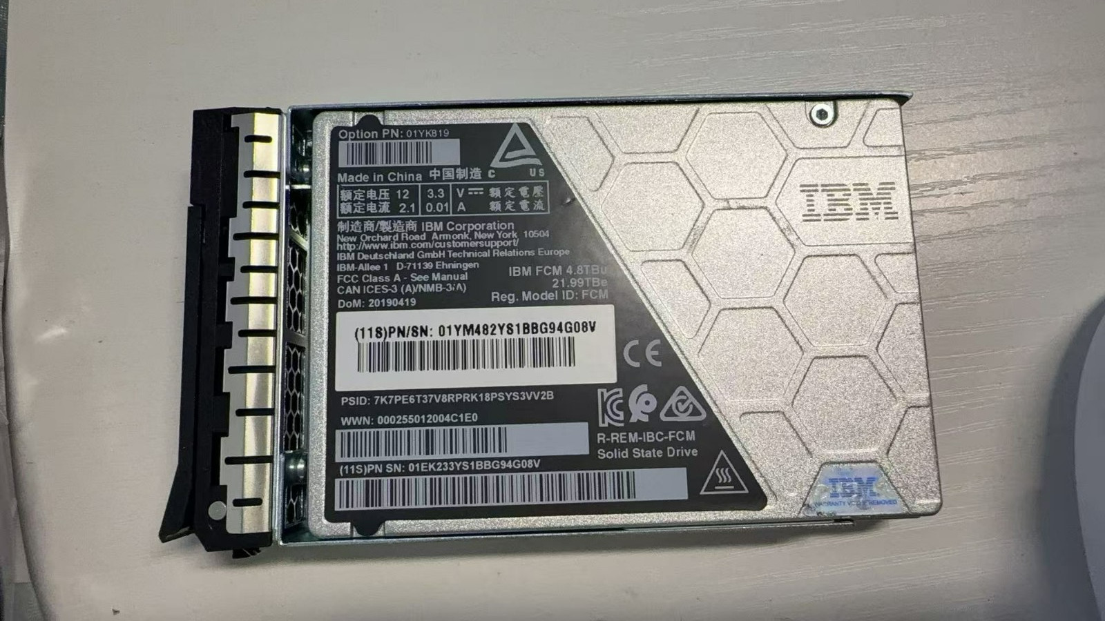 01YM582 IBM 4.8 TB 2.5"  NVMe Flash Core Module 01YM482 01YK819 01EK233