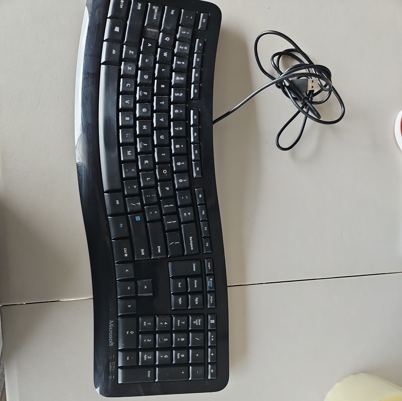 Microsoft Comfort Curve Keyboard 3000 USB Multimedia Contour 1482 KU-1079. A 