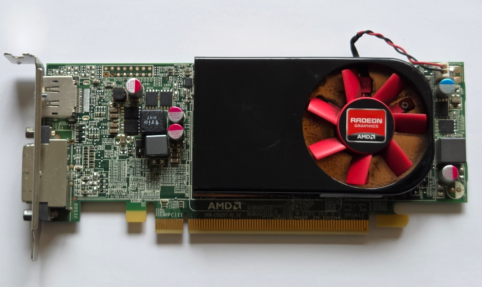 AMD Radeon HD 8570 1GB DDR3 PCIe Graphics Card DVI DisplayPort 109-C55257-01