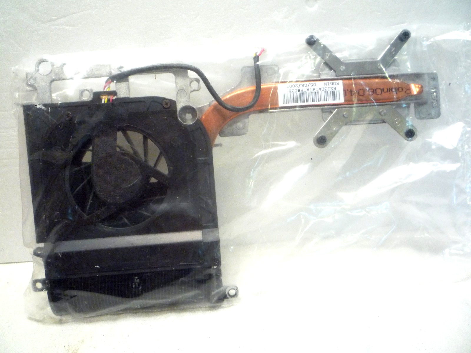 HP Pavilion dv9000 series CPU Heatsink and Cooling Fan 438606-001 New OEM (ROBIN