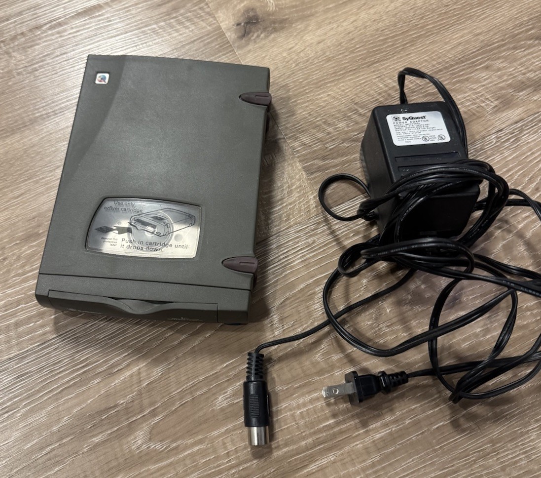 Vintage 90’s SyQuest ezflyer 230MB External SCSI Mac Or Windows PC Works