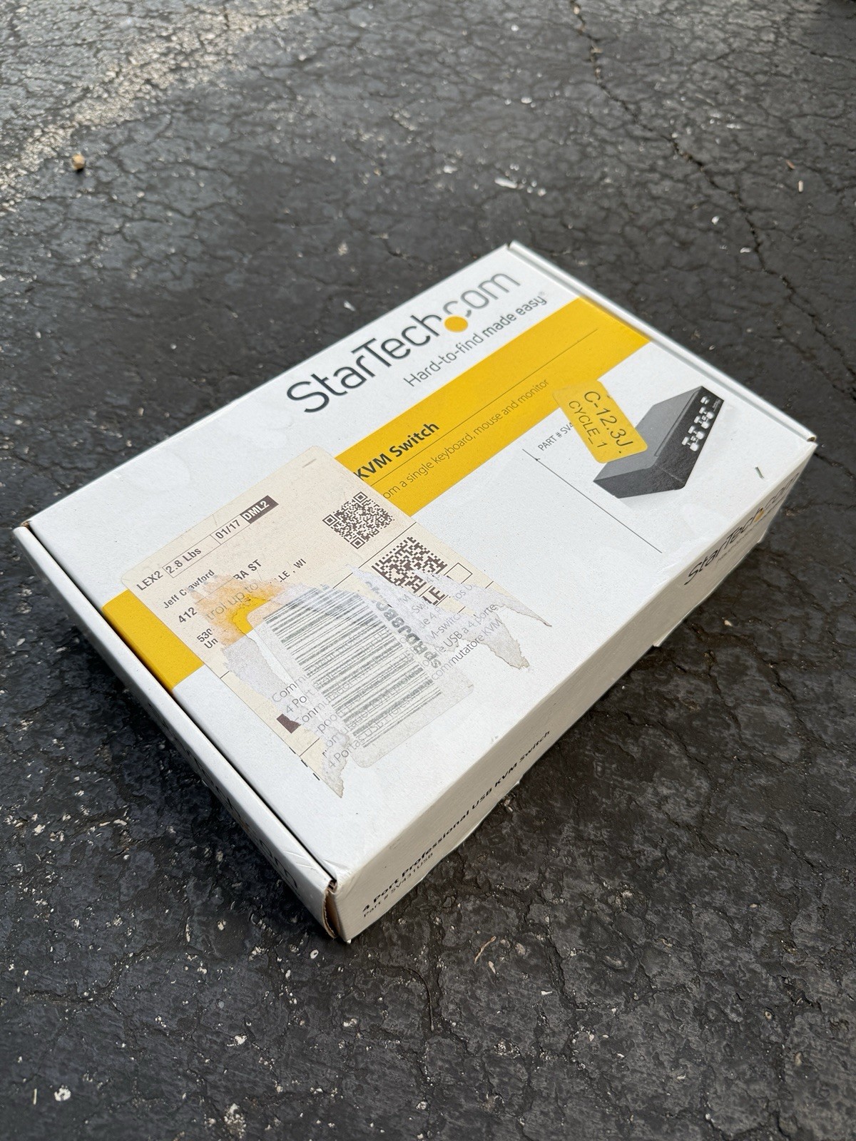 4-port StarTech.com 4 Port USB VGA KVM Switch | SV431USB | New open Box