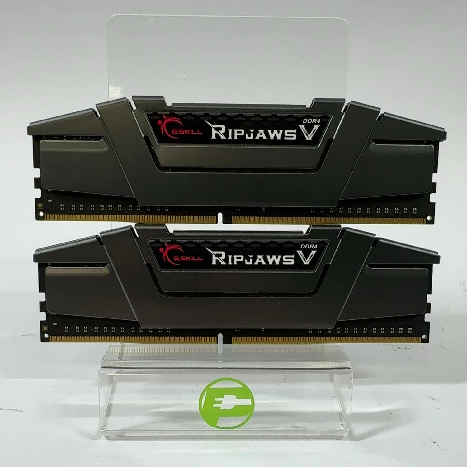 G.Skill Ripjaws V 16GB (2x8GB) RAM DDR4 3200MHz F4-3200C16D-16GVGB