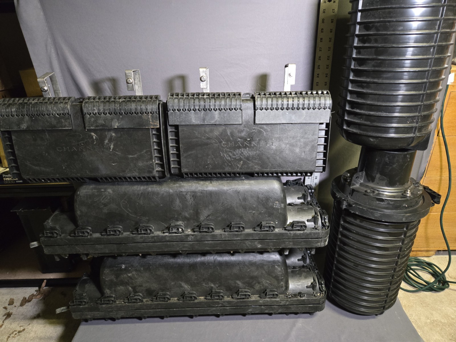 6 Fiber Optic Closures Lot 15 Splice Trays 22 SC/APC Pigtails CommScope Channell