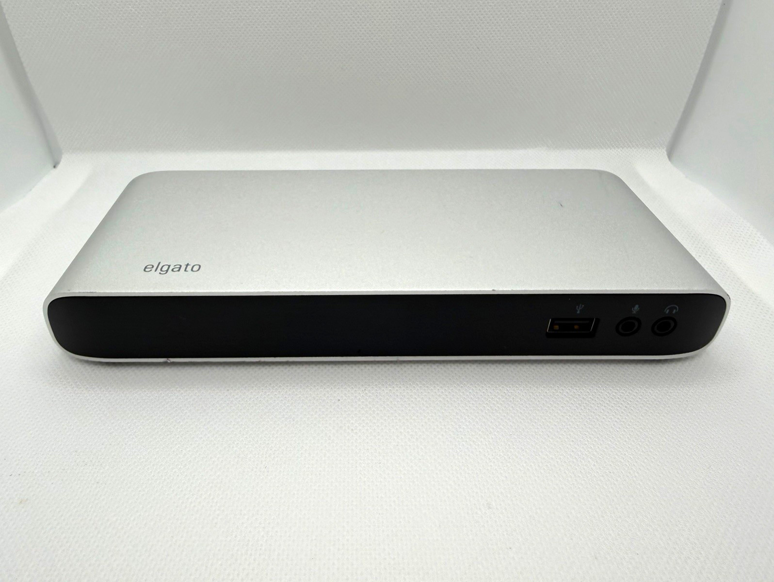Elgato Thunderbolt 2 Dock Docking Station Tested Working No Power Adapter