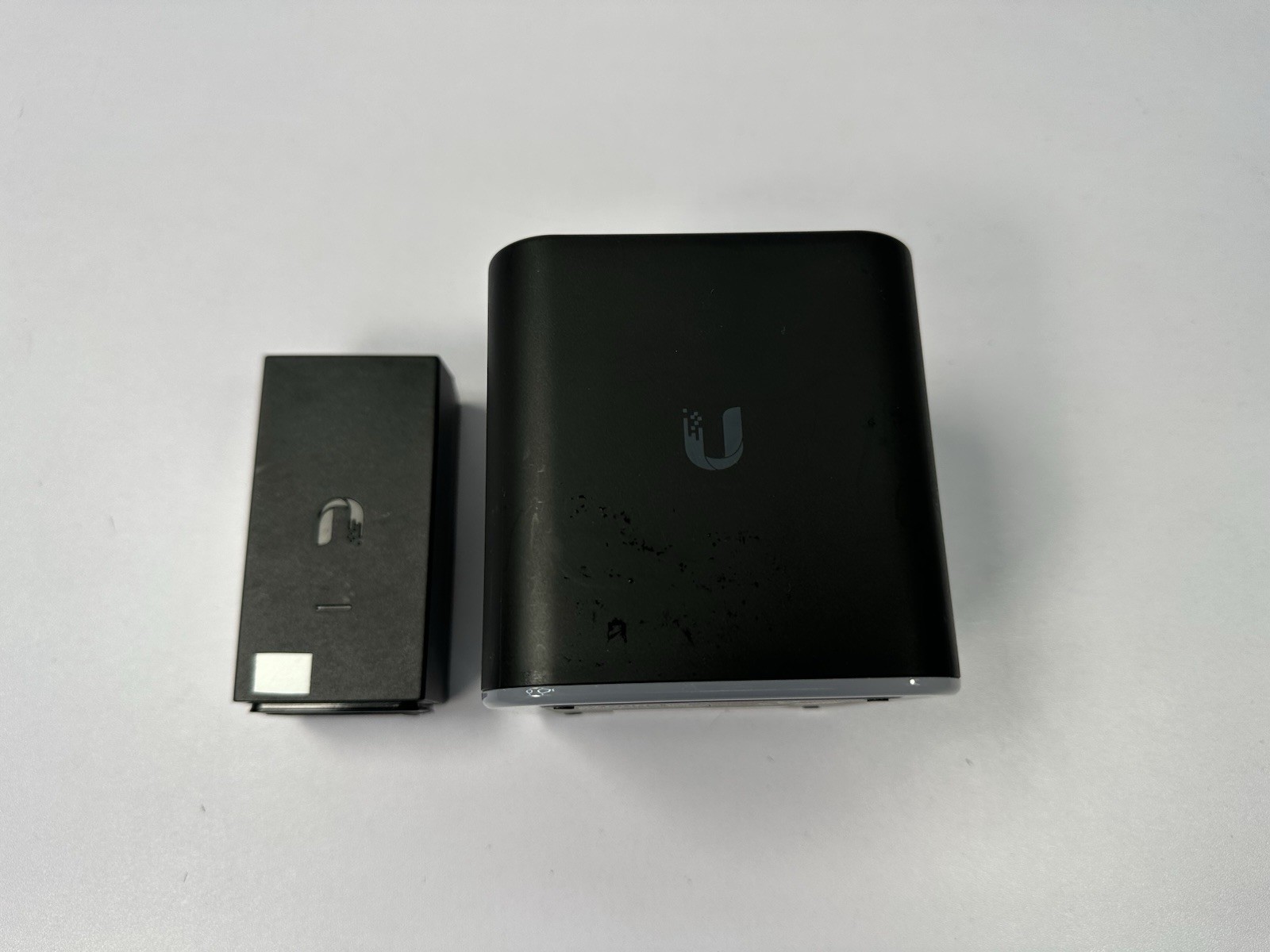 Ubiquiti airCube ISP ACB-ISP WiFi Router PoE Injector Factory Reset Tested