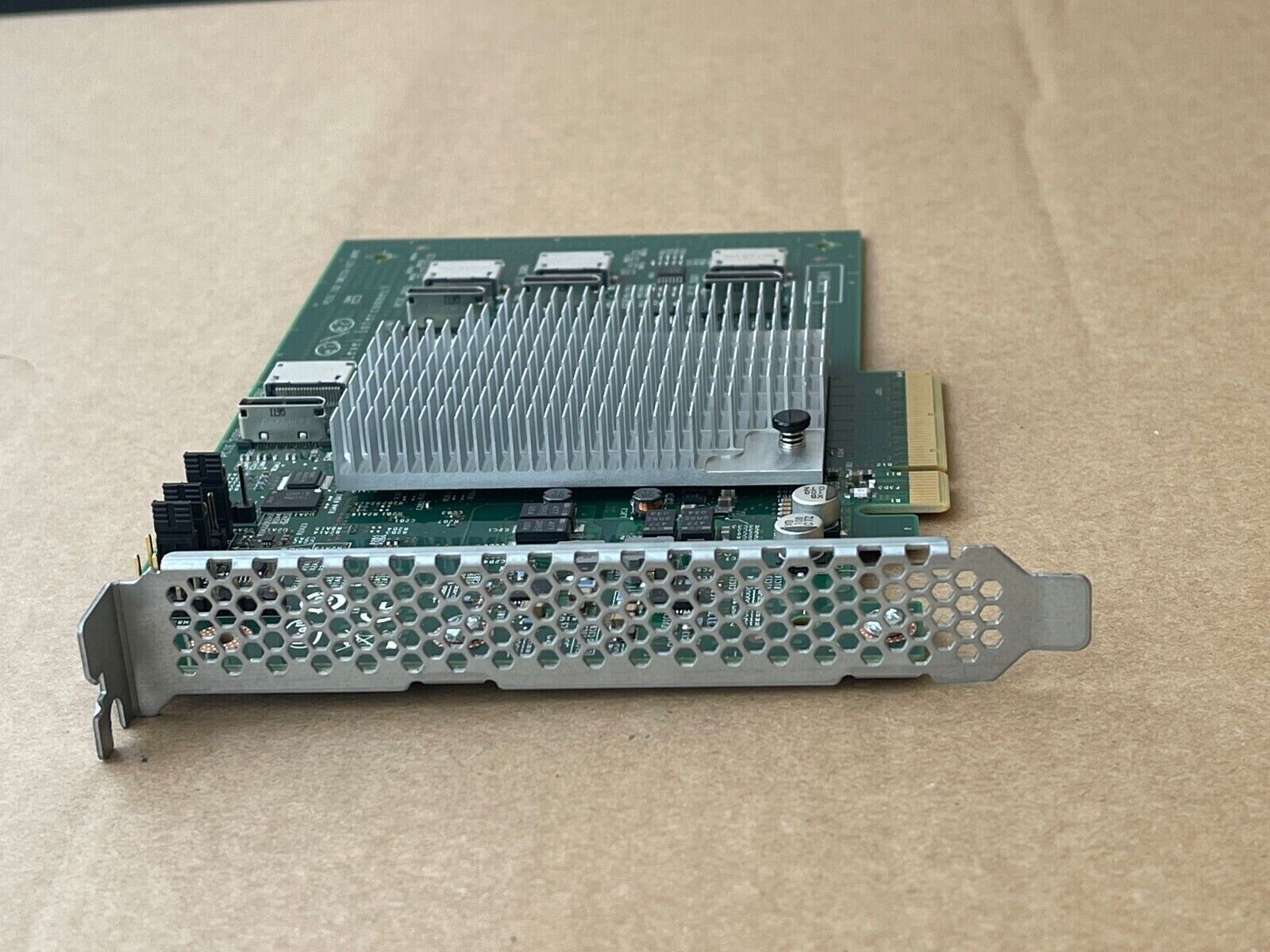 Intel AXXP3SWX08080 8-Port PCIe Gen3 x8 Switch AI
