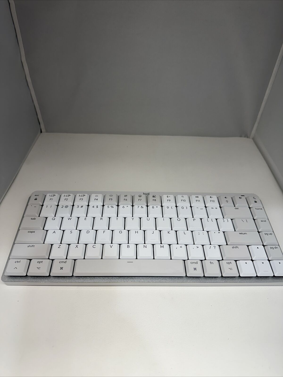 Logitech MX Mechanical Mini for Mac Wireless Keyboard - Pale Gray tactile switch