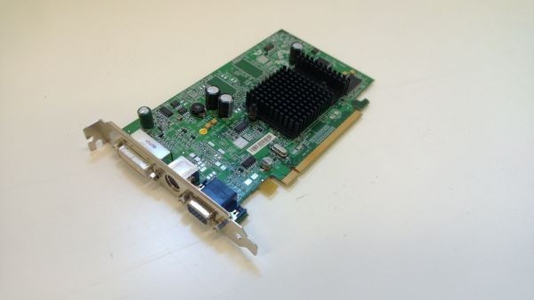 128mb pci-e graphics card, cn-0h3823-69702, p/n 102a2590400, 8960 ver:130, 109-