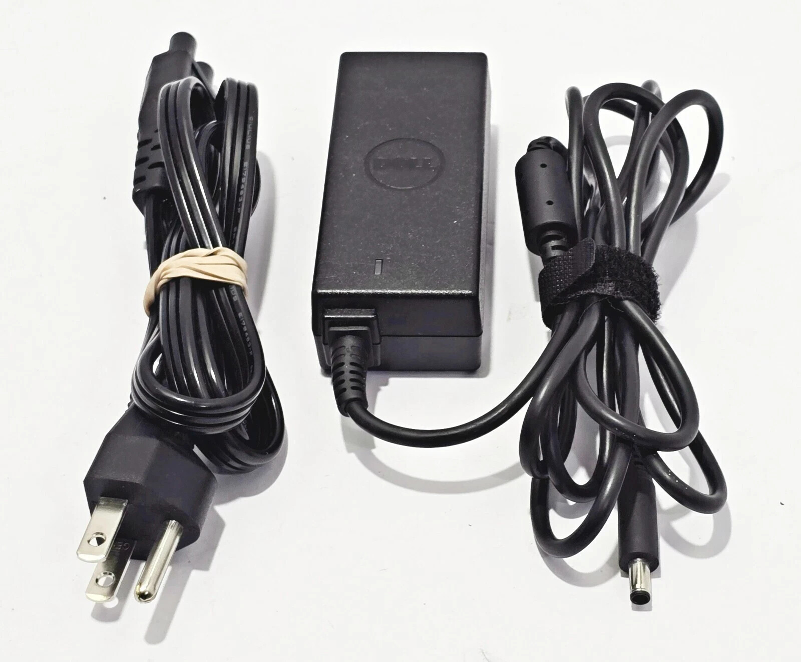 LOT OF 5 - Genuine DELL 45W Small Tip 19.5V 2.31A AC Charger Power Cord Adapter