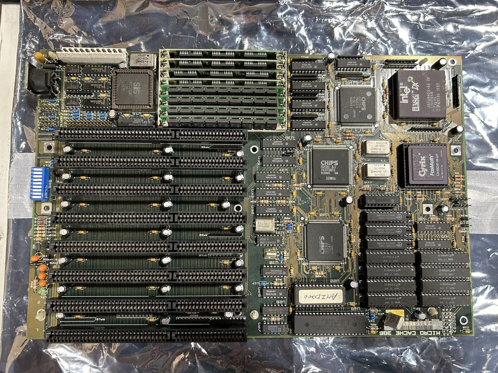 Vintage Micro Cache 386 CHIPS Motherboard + 386 DX33 + FPU + 8mb RAM